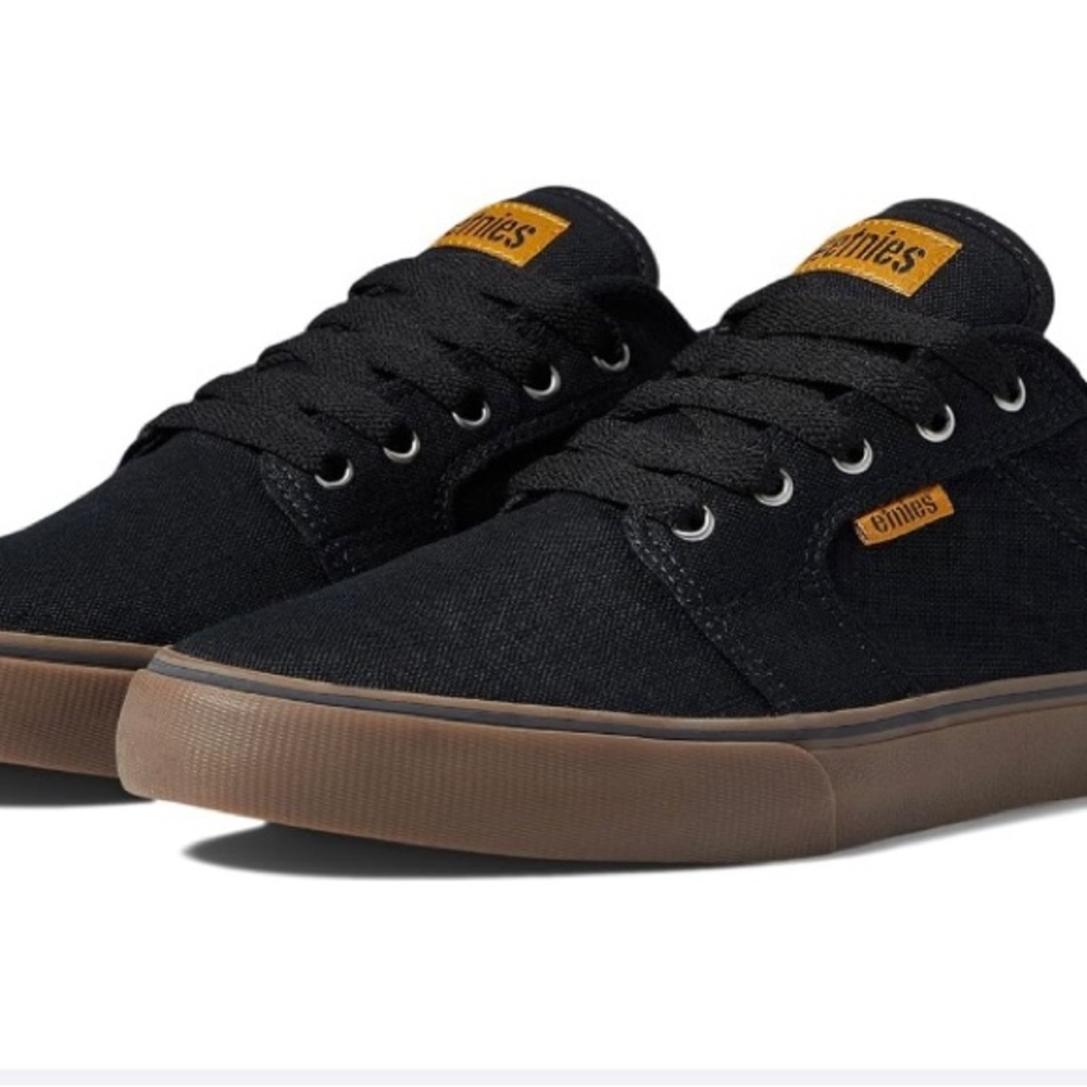 Etnies men shoes, black with light soles, unisex, men 9, ws 10.5